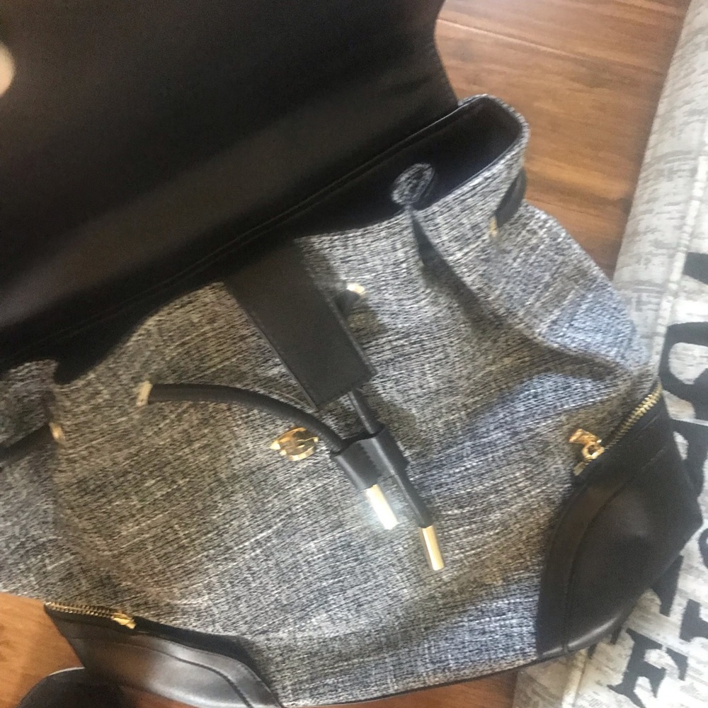 Backpack. - Picture 2 of 3